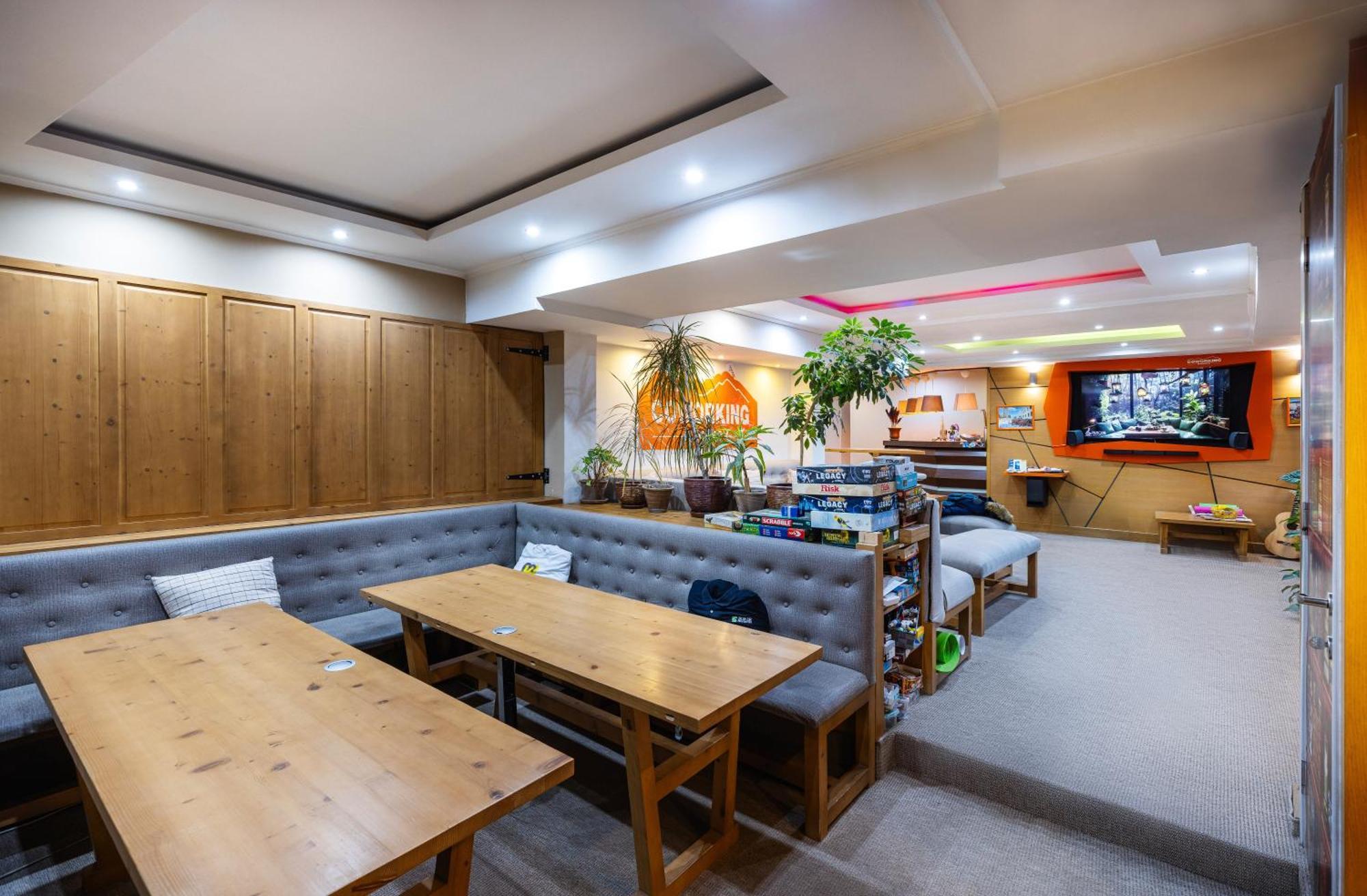 Coliving Bansko, The Social Hotel By Networking Premium Exterior foto